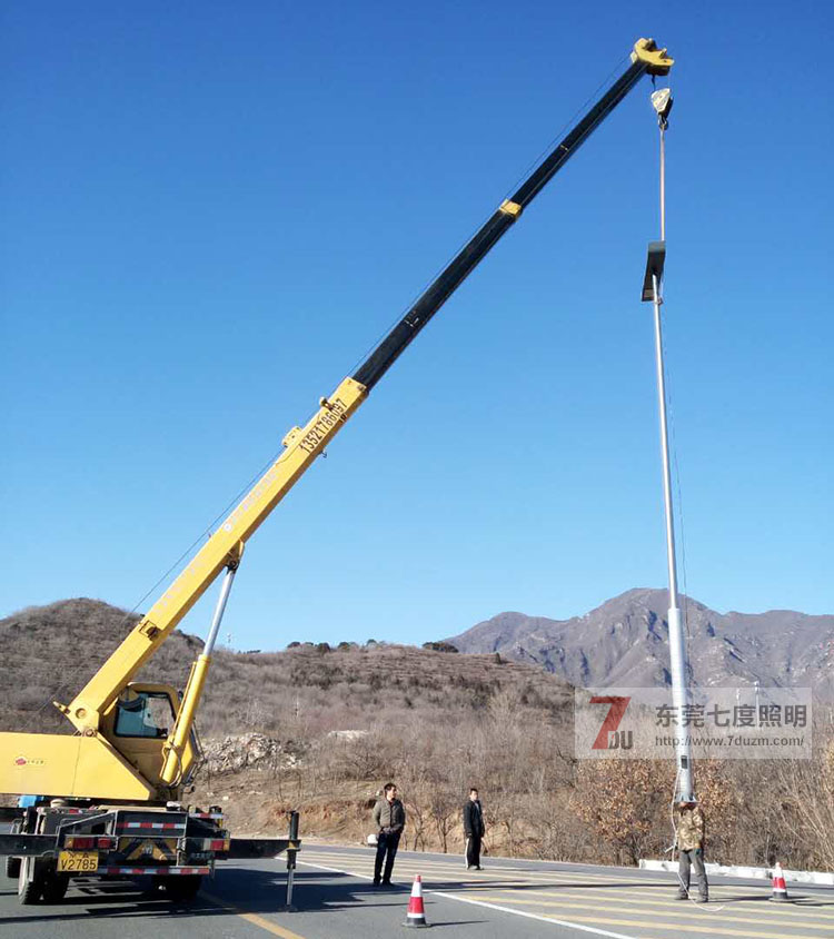 东莞抖阴污视频照明道路路灯安装现场图片